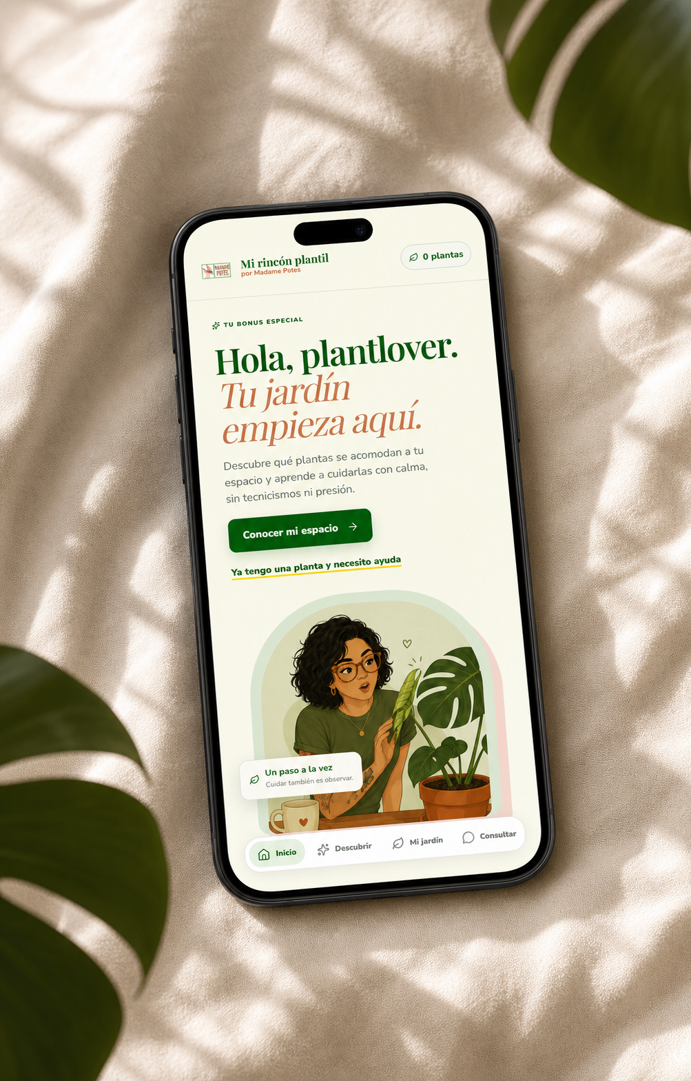 Teléfono mostrando la app Mi rincón plantil de Madame Potes
